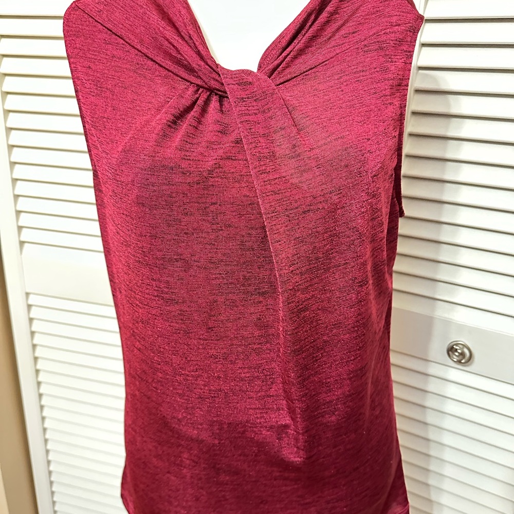 Liz Claiborne Sleeveless Top in Deep Red